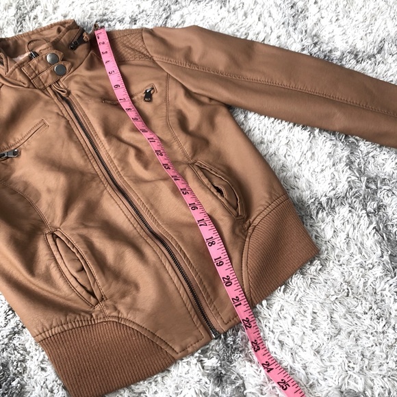 Ci Sono Leather Jacket w. BEAUTIFUL inside! - Picture 9 of 12